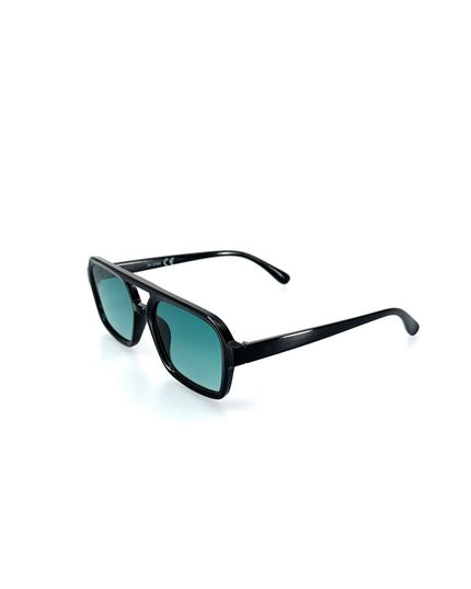 Vibrant Green Accessory for a Fun Look