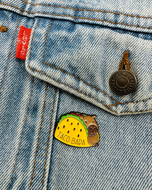 Capybara V Pin - Delightful Accessory for Animal Enthusiasts