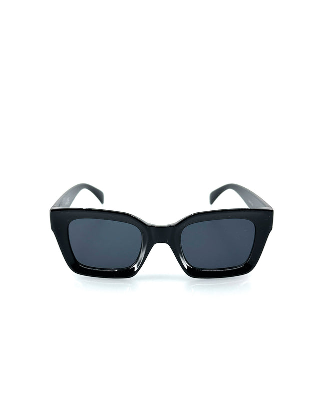 Classic Black Brimmed Accessory for All Occasions