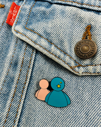 Chat Pin - Fun Accessory for Conversations