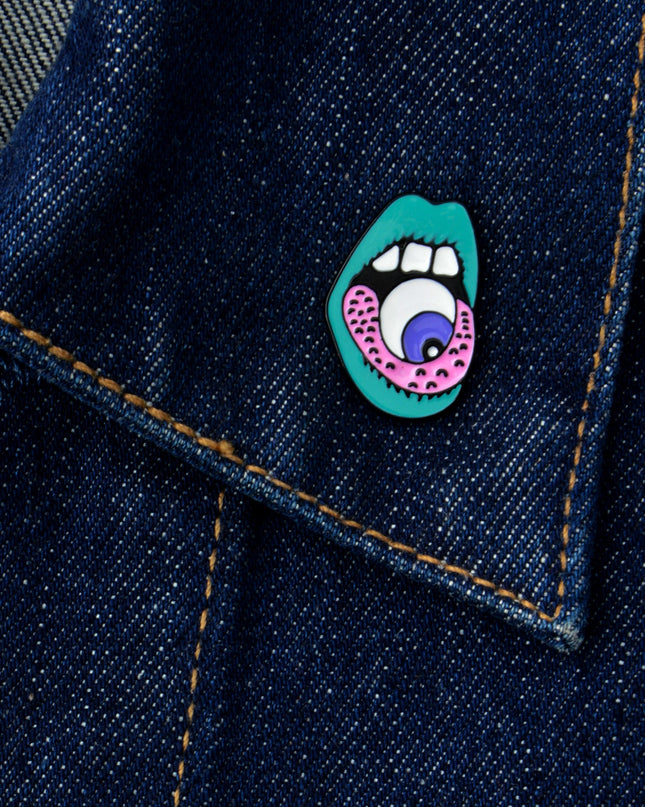 Trippy Mouth Pin - Unique Halloween Decor
