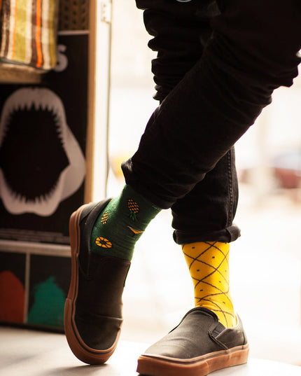 Many Mornings Zokni - Pineapples Fun Socks Collection