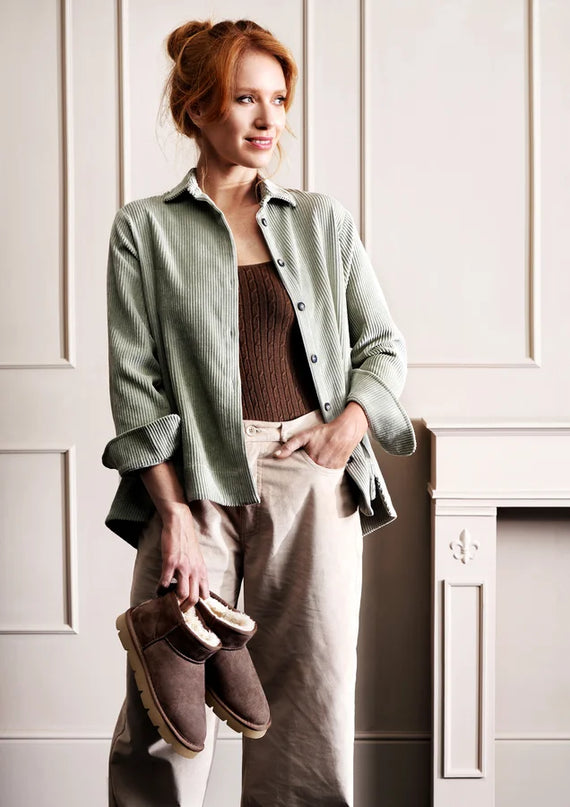 Grünland Women's Extra Short Boots in Brown for Stylish Comfort