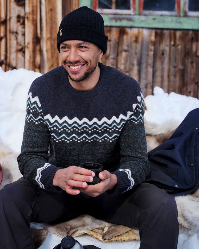 Stylish Red Oak Winter Hat Accessory