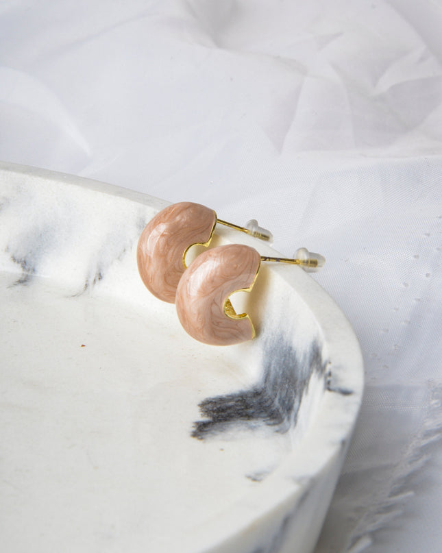 Beige Shell Earrings