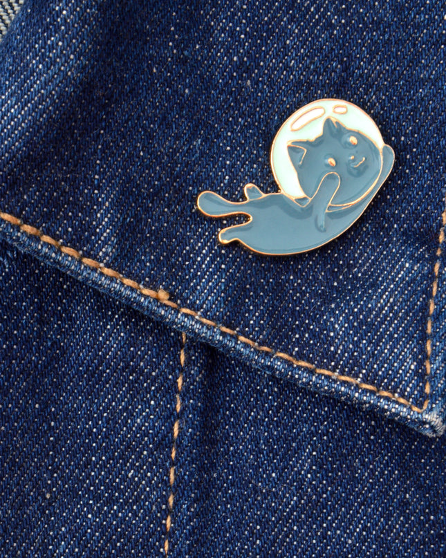 Astrocat Pin - Fun Halloween Accessory