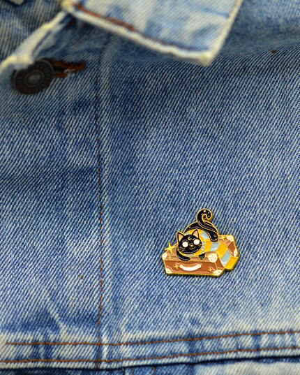 Wizard Cat III Pin - Magical Halloween Accessory