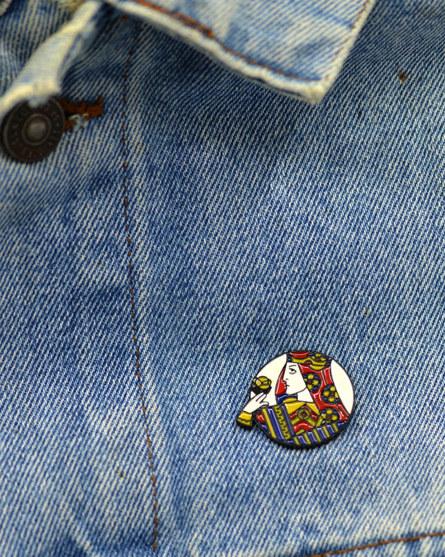 Queen Badge - Regal Accessory for All