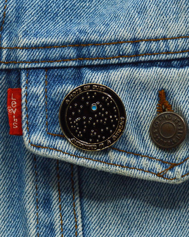 Dust Design Pin