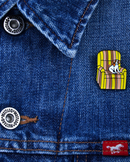 Badge - Dog in Chair