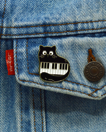 Pianist Cat Brooch