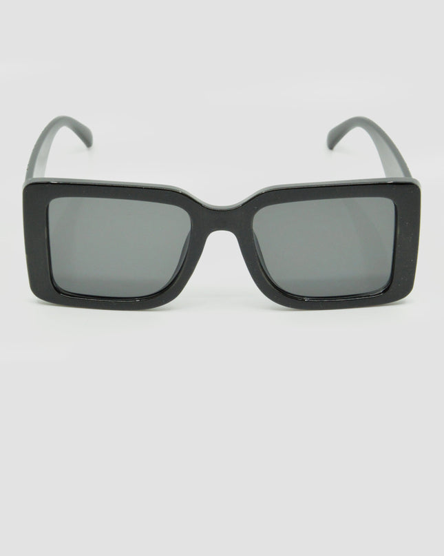 Modern Black Arrow Accessory for Trendsetters