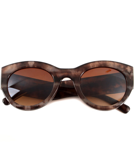 Oversized Brown Accessories for Trendy Styles