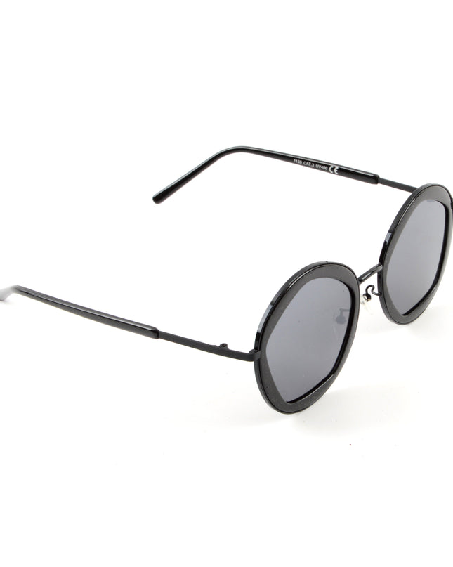 Black Round Accessory