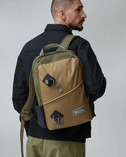 Fjallraven Vardag 17 Backpack - Green Clay