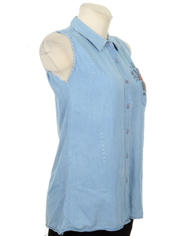 Vintage Shirt - Embroidered Design for Classic Style
